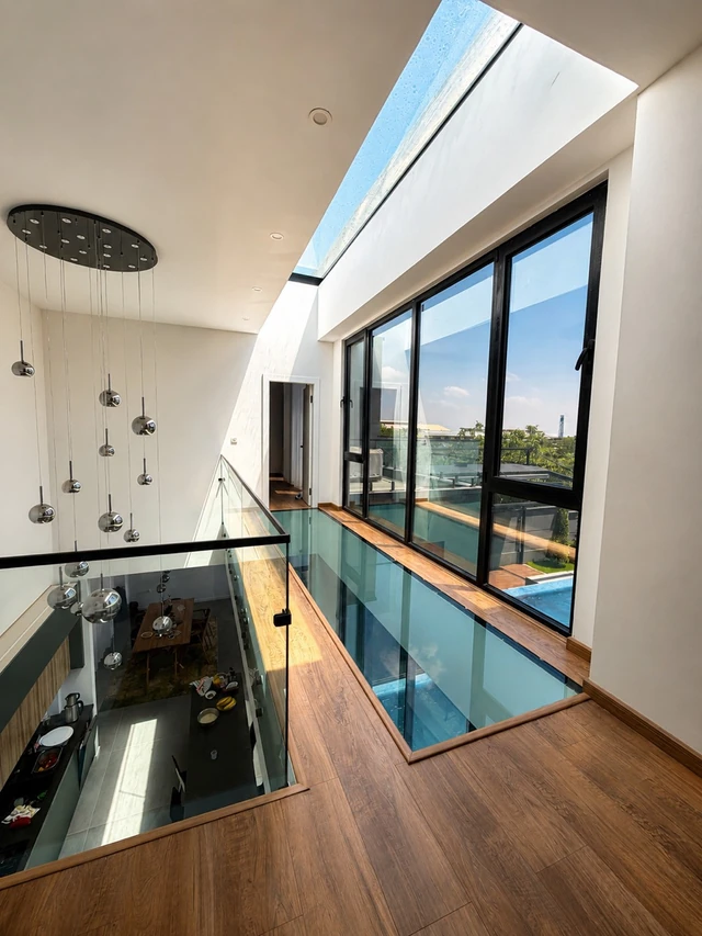 Afshariye Villa upper gallery with glass flooring and a long skylight